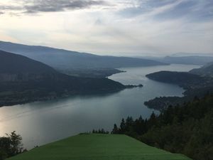 Y'a pas de p'tit col. Défense.